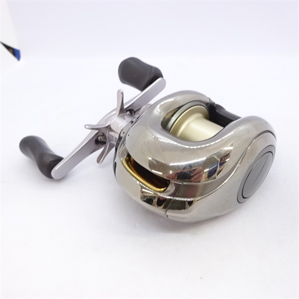 スコーピオンアンタレス右